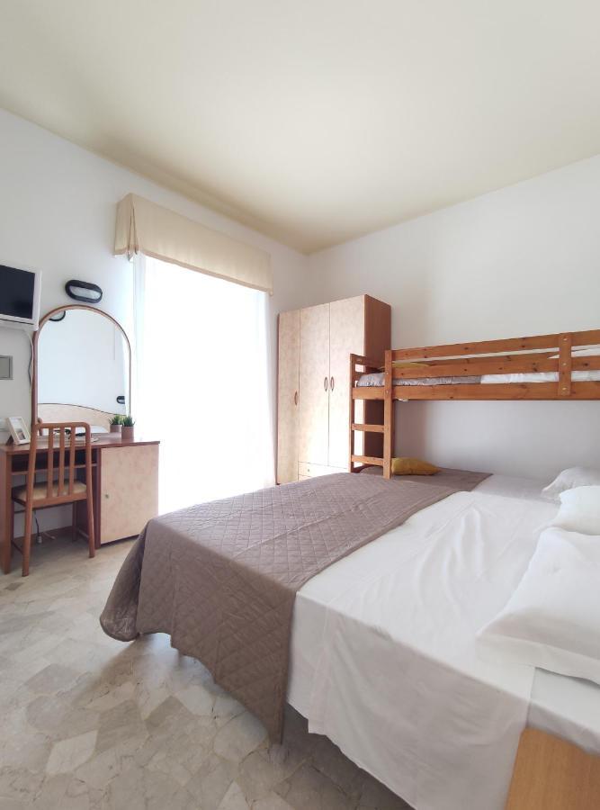 Hotel Galassia Rimini Buitenkant foto