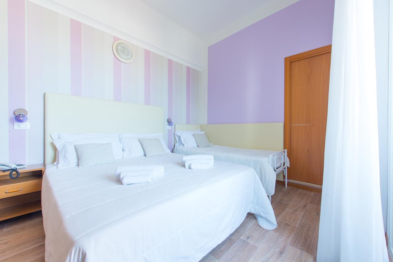 Hotel Galassia Rimini Buitenkant foto